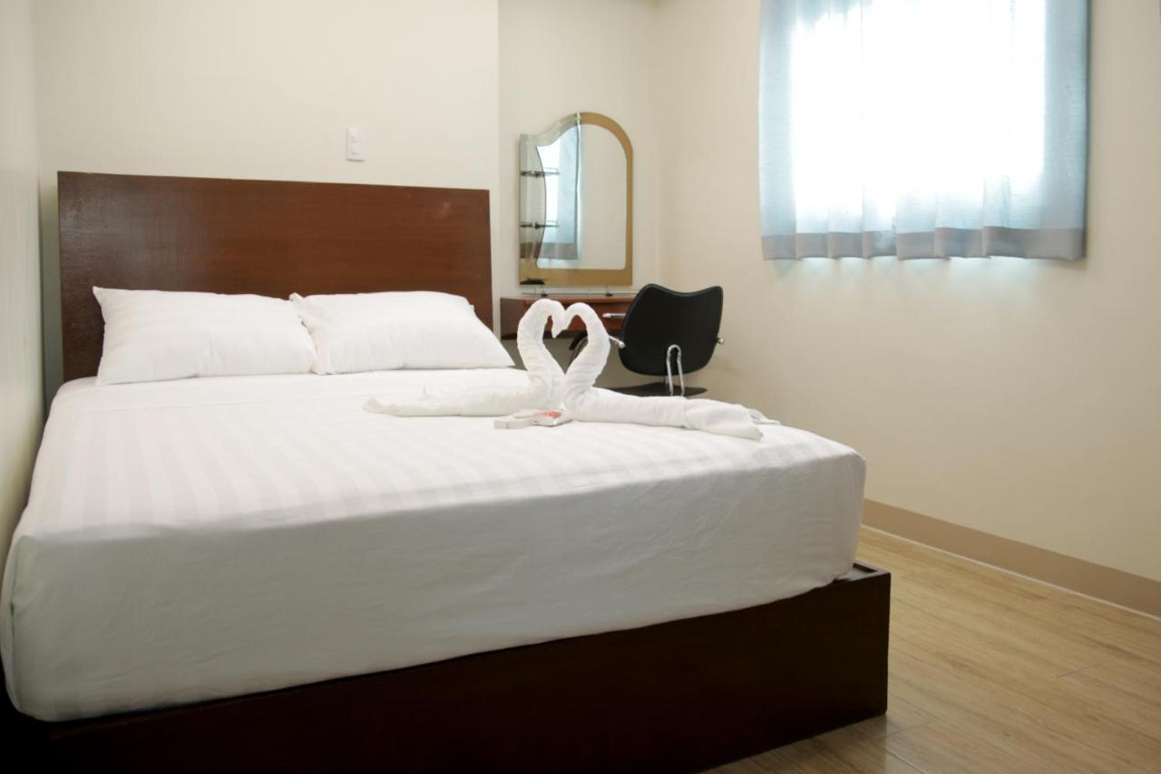 Happytelle Hotel ดิโปลก ภายนอก รูปภาพ